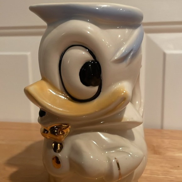 Disney’s Donald Duck Ceramic Pitcher-GUC - Picture 7 of 17